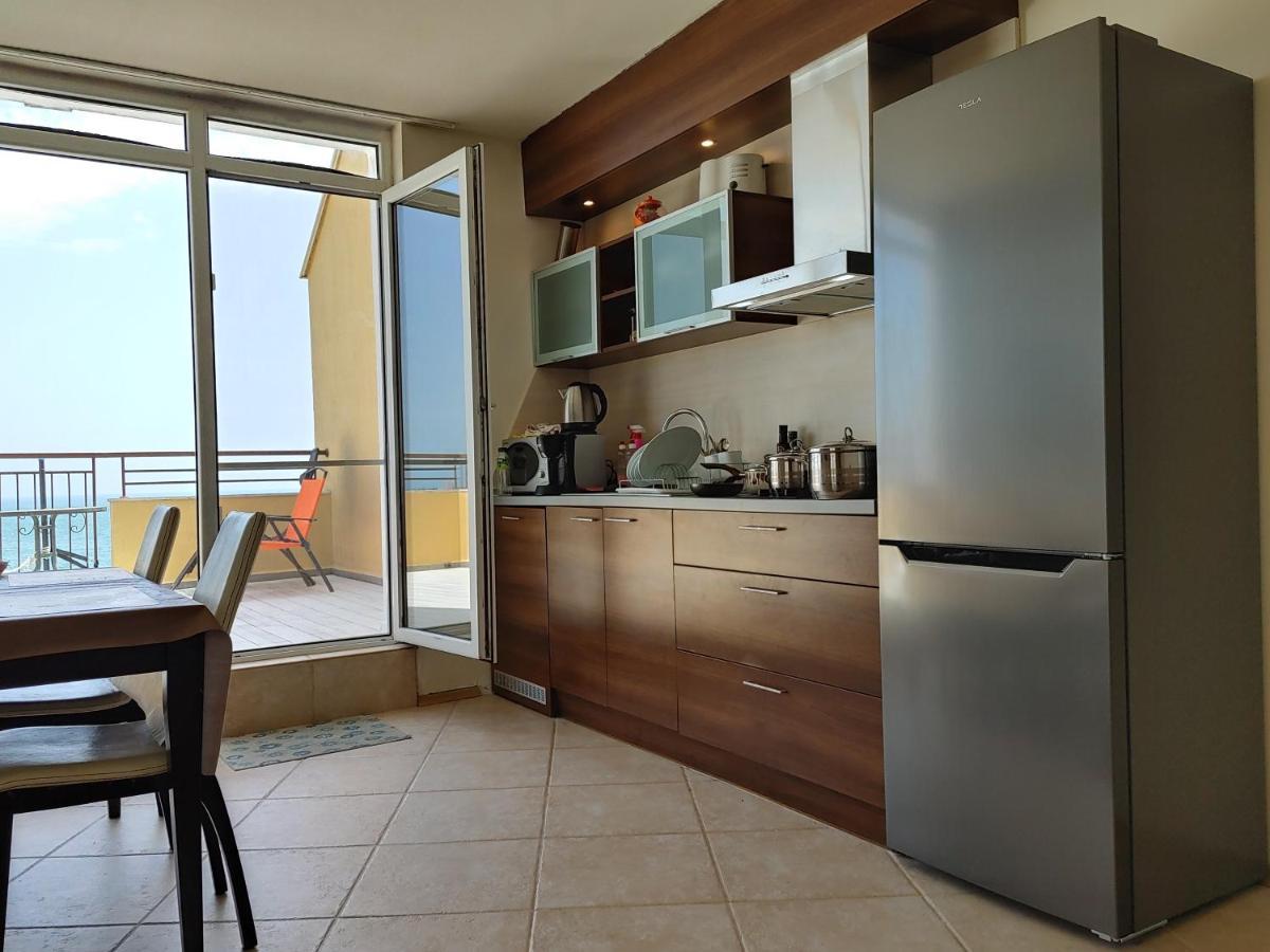 Akb Apartment Sea View Aheloy Exterior foto