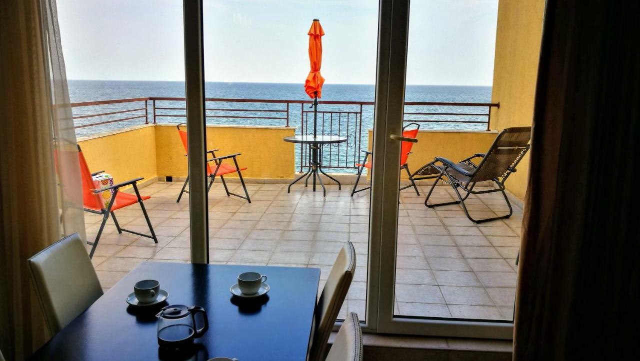 Akb Apartment Sea View Aheloy Exterior foto